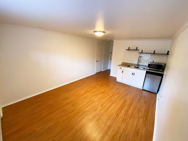 Foto del edificio - 3166 Peel Ave