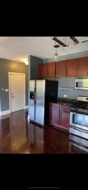 Building Photo - 4819 S Prairie Ave
