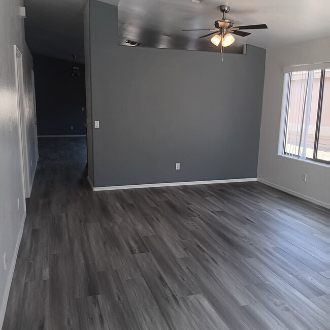 Living room from front door - 2411 E Stone Stable Dr