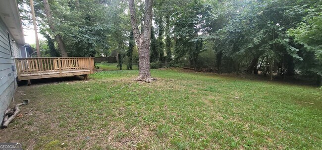 Foto del edificio - 6627 Bent Creek Dr