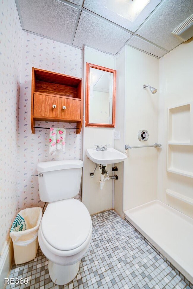 Building Photo - 5 br, 3 bath House - 69 Allen Allentown