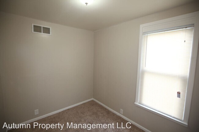 Building Photo - 3 br, 1 bath House - 17484 Ivanhoe St