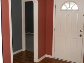 Building Photo - 4207 Roxbury Dr