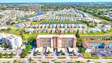 Building Photo - 1101 Crystal Lake Dr