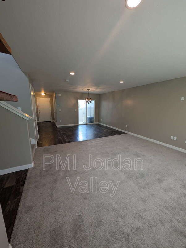 Building Photo - 5077 W Arete Wy