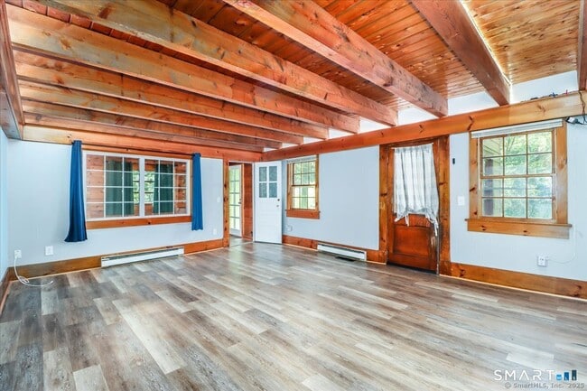 Building Photo - 206 Litchfield Turnpike