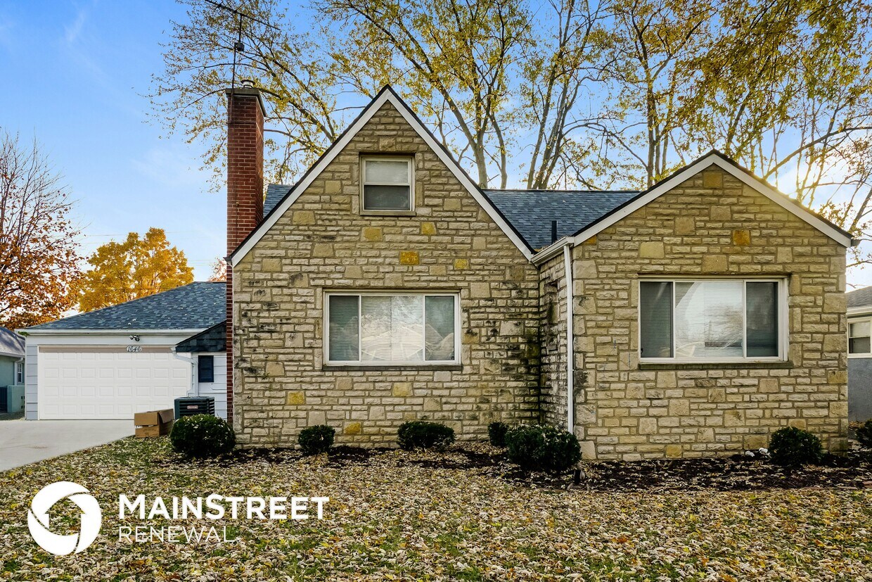 Primary Photo - 1646 Oakwood Ave