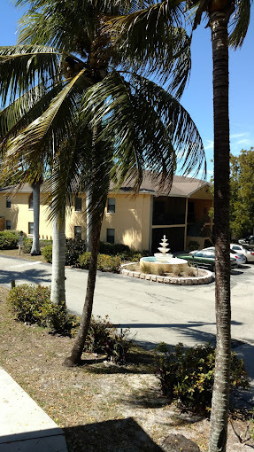 Foto del edificio - 5301 Summerlin Rd