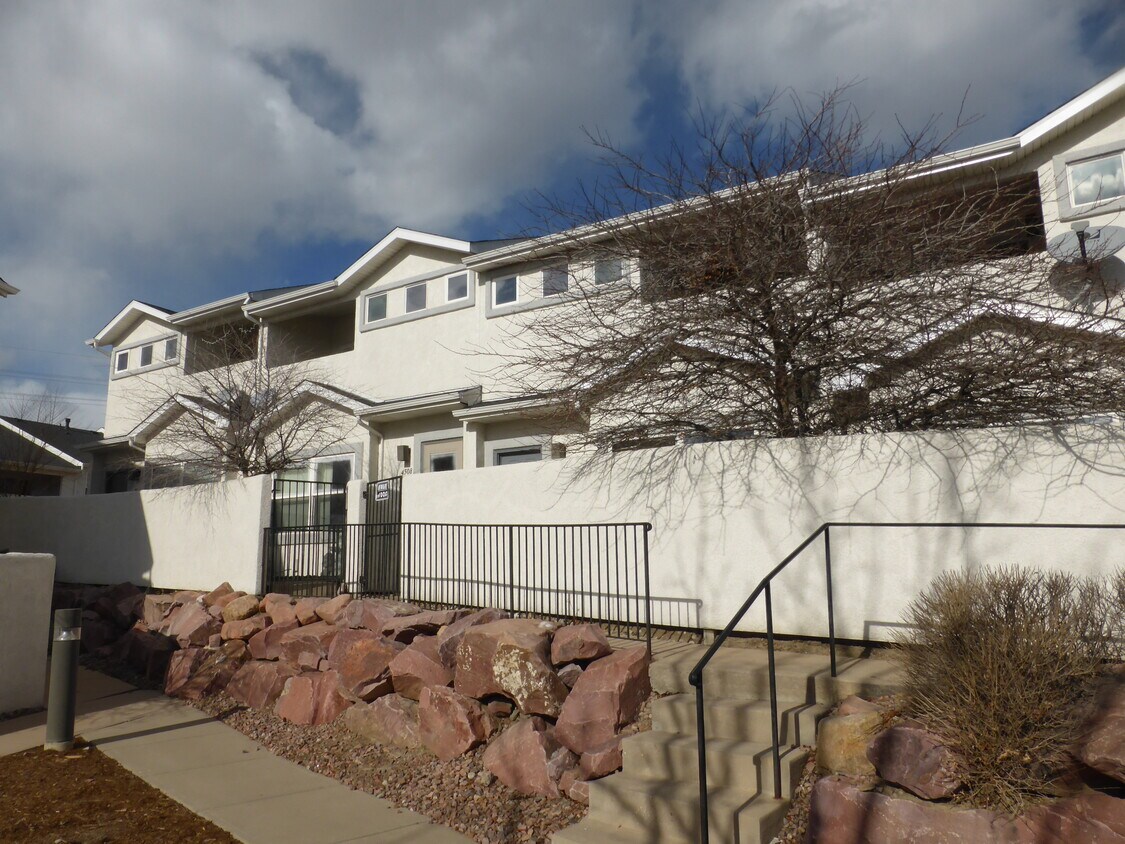 Primary Photo - 4512 Prestige Point