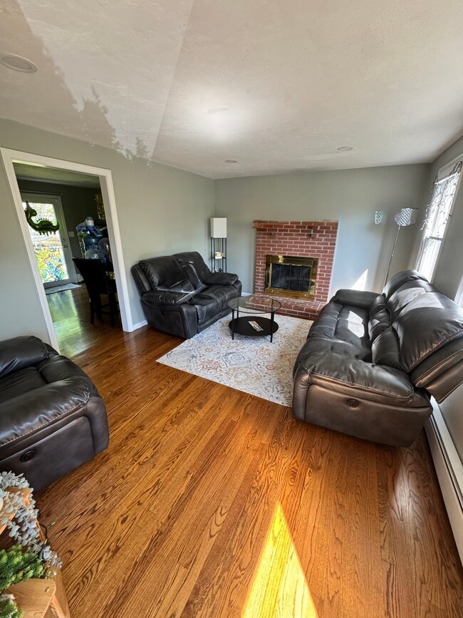 Building Photo - 18 Ladyslipper Dr