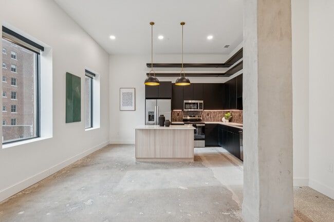 Building Photo - The Beacon Building