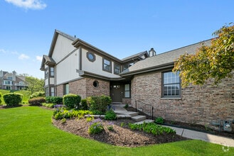 Building Photo - 14449 Golf Rd