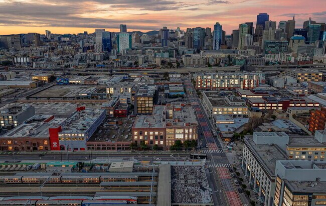 Foto del edificio - 310 Townsend St