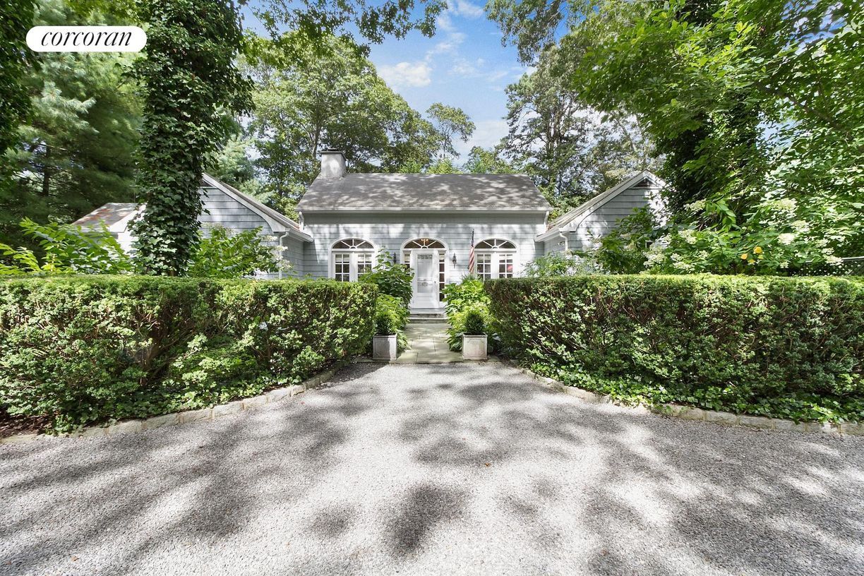 2 Foxcroft Ln, Wainscott, NY 11975 House for Rent in Wainscott, NY