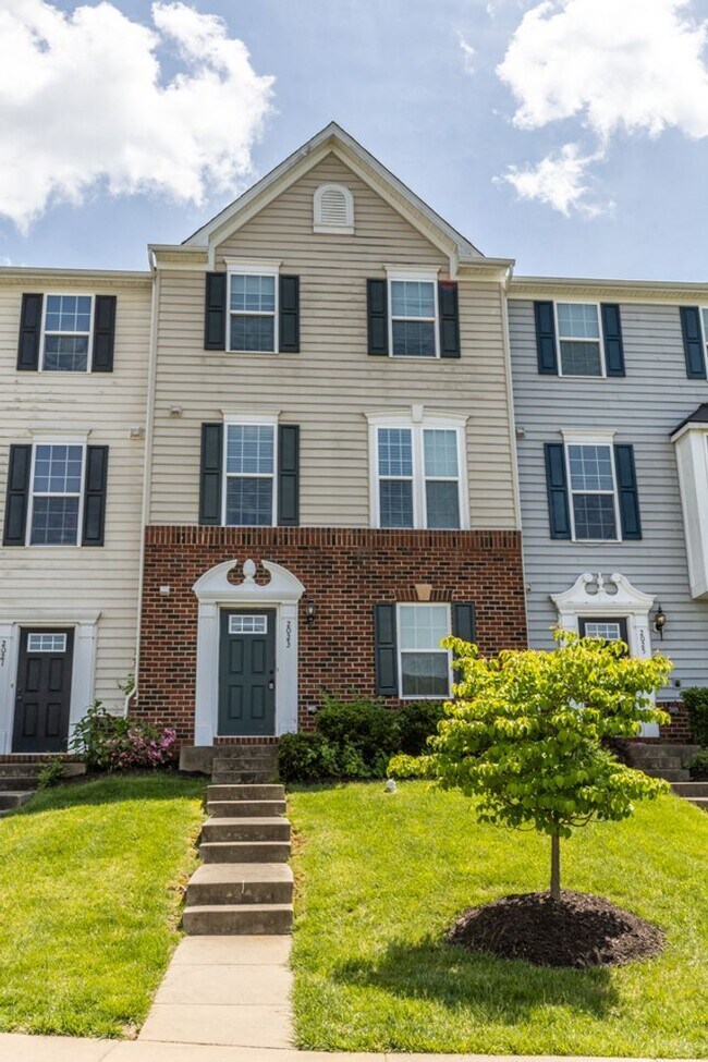 Building Photo - 2023 Verona Ct