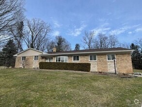 Building Photo - 4924 Broomfield Ct