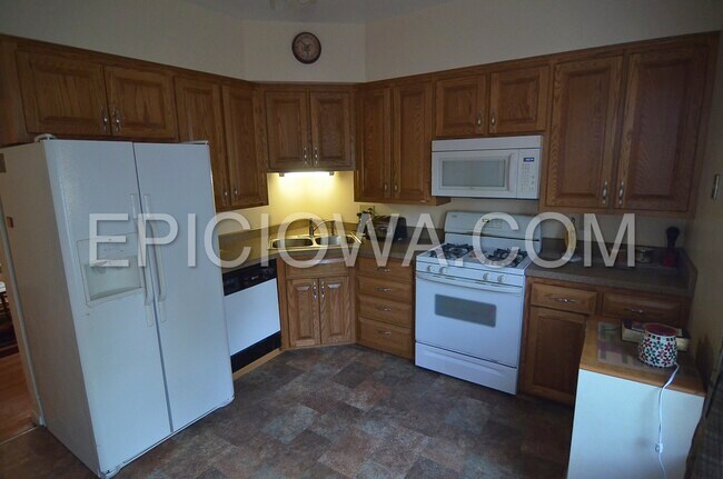 Foto del edificio - 818 10th Ave SW