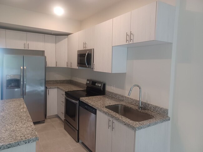 Foto del edificio - 3313 SW 8th Pl