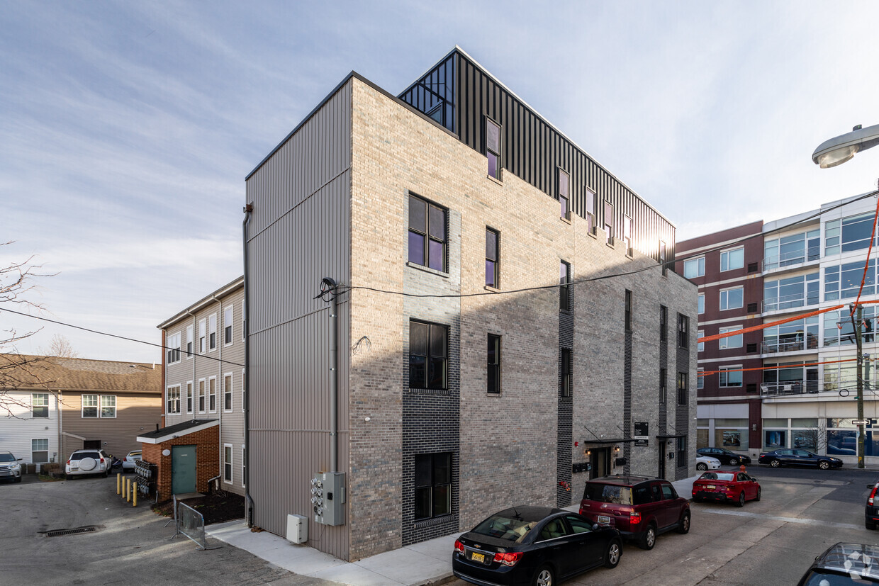 Building Photo - 1343 Fitzwater Street