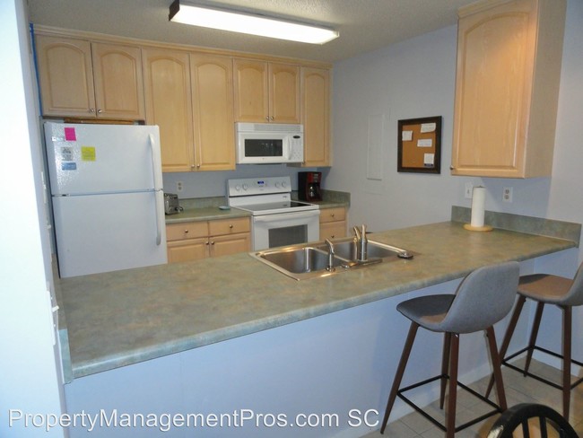 Building Photo - 2 br, 3 bath House - 10 Dune House Lane