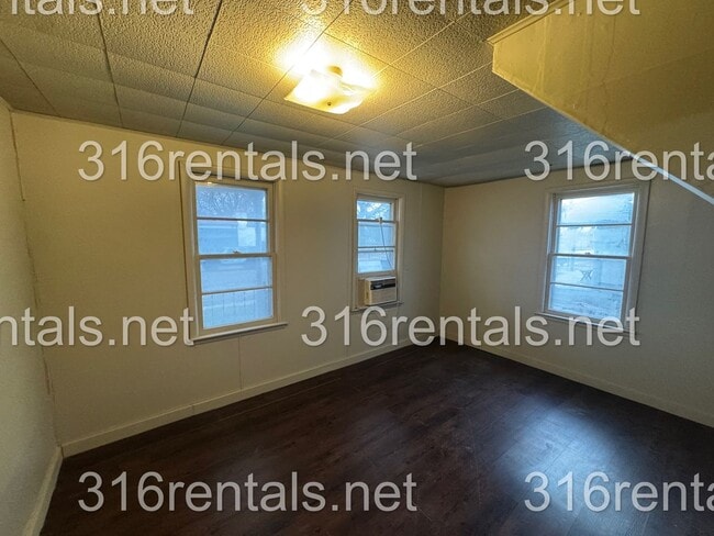 Foto del edificio - $850- 3 bed 1 bath - Single Family Home