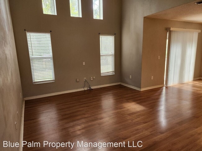 Building Photo - 3 br, 3 bath House - 1137 Meditation Loop