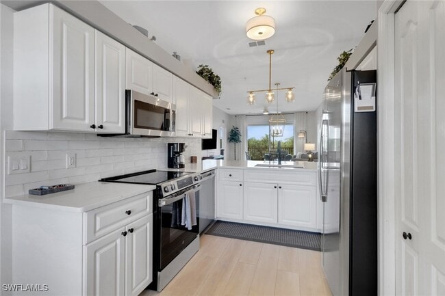 Building Photo - 3830 Sawgrass Way