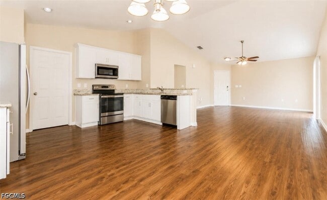 Foto del edificio - 4125 SW 6th Pl