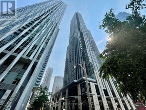 Building Photo - 11-3611 Yorkville Ave
