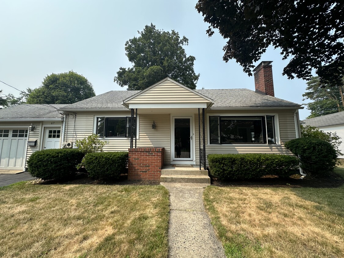 Primary Photo - 67 Hillcrest Dr