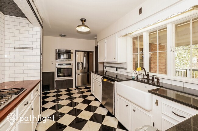Foto del edificio - 267 South Main Street, Hudson, OH, 44236