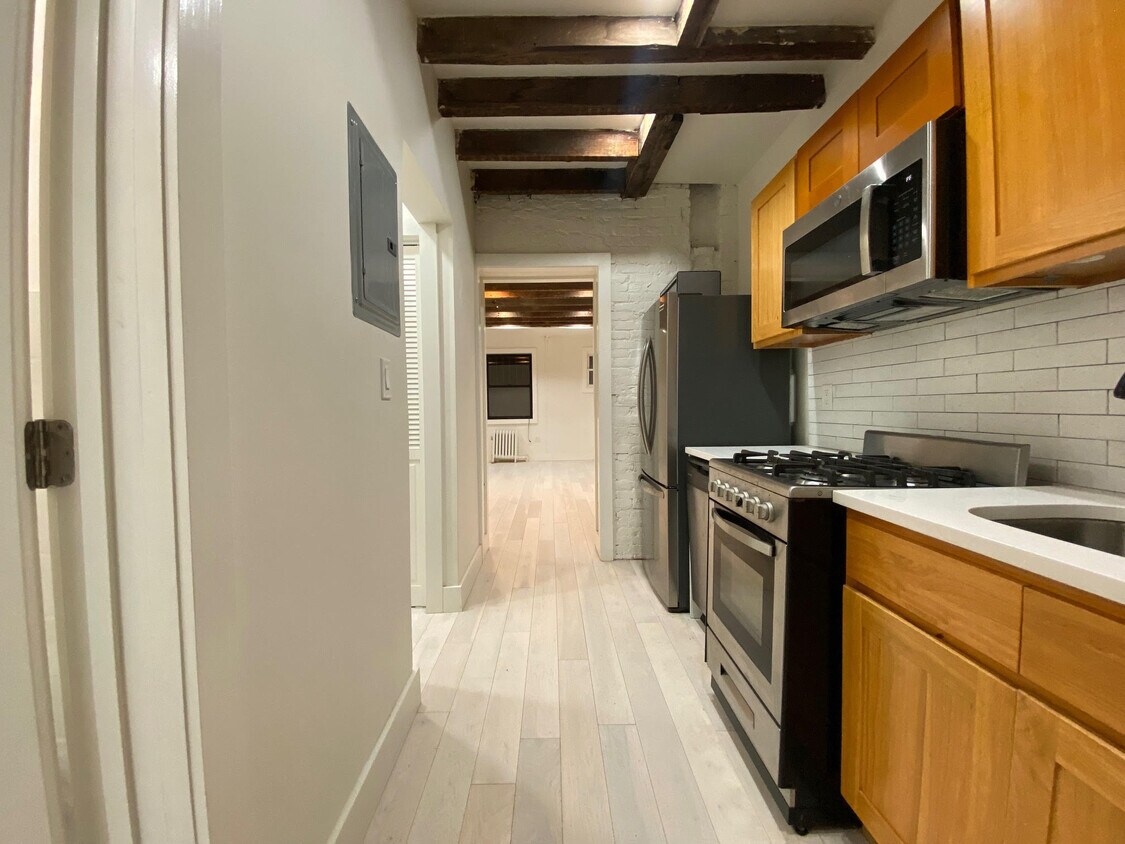 217 Hancock St Unit 1R, Brooklyn, NY 11216 Apartment for Rent in