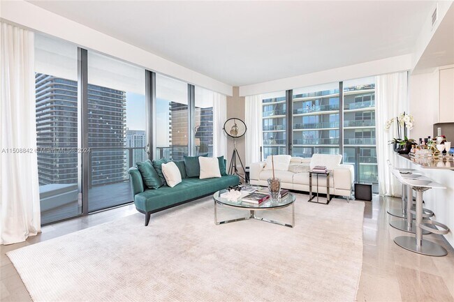 Foto del edificio - 88 SW 7th St
