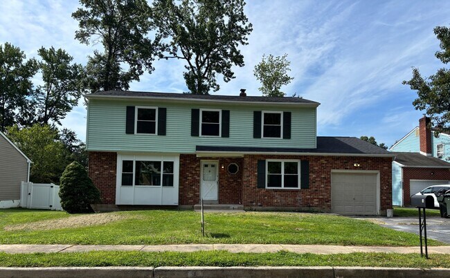 Foto del edificio - 5 Firethorn Ct