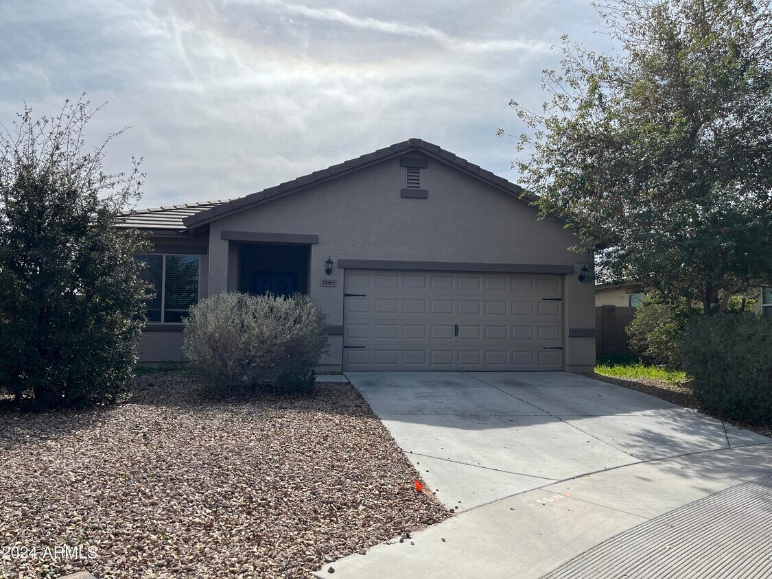 24565 W Atlanta Ave, Buckeye, AZ 85326 House Rental in Buckeye, AZ