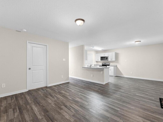 Building Photo - 950 Cedar Point Dr
