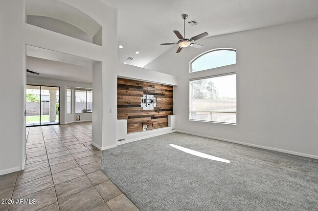 Foto del edificio - 6401 E Waltann Ln