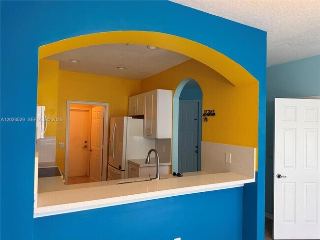 Foto del edificio - 4951 Mallory St