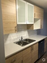 Building Photo - 12403 Lansdowne Dr NW