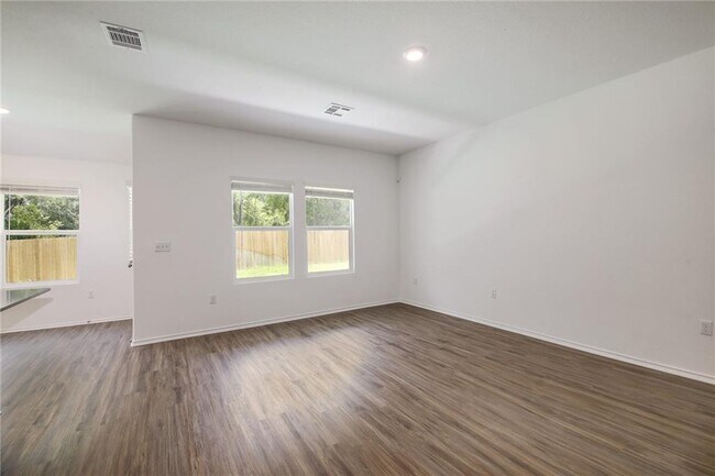Building Photo - 10724 Steinbeck Dr
