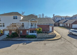 Building Photo - 922 Bracken Trail