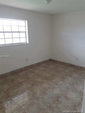 Foto del edificio - 2551 NW 13th St