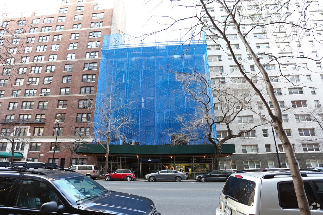 Foto principal - 435 E 86th St