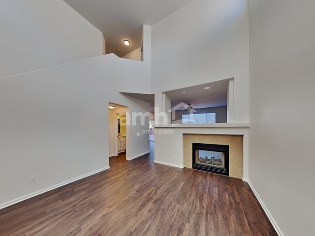 Building Photo - 4990 Hawk Meadow Dr
