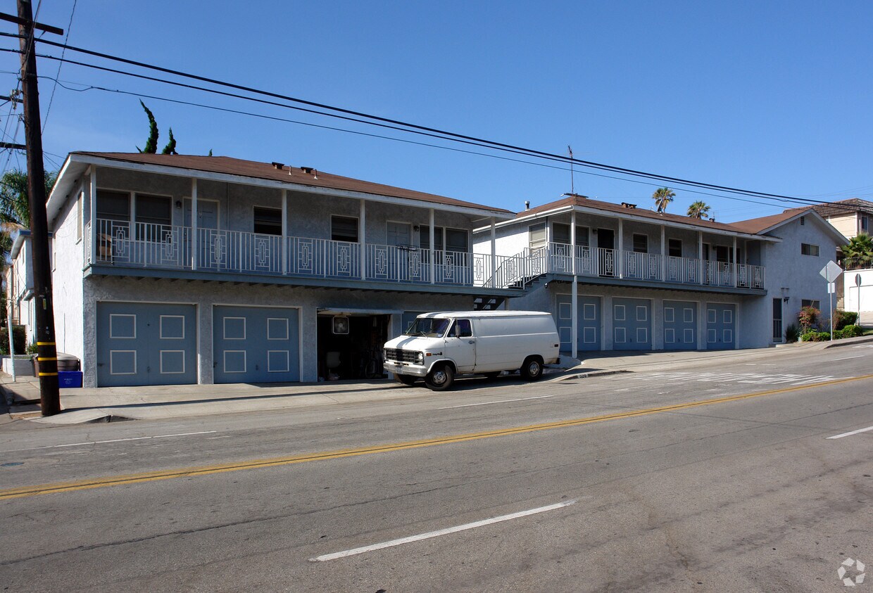 Foto del edificio - 520 W Grand Ave