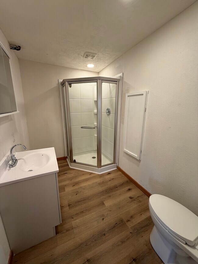 Foto del edificio - 511 E Harrison St