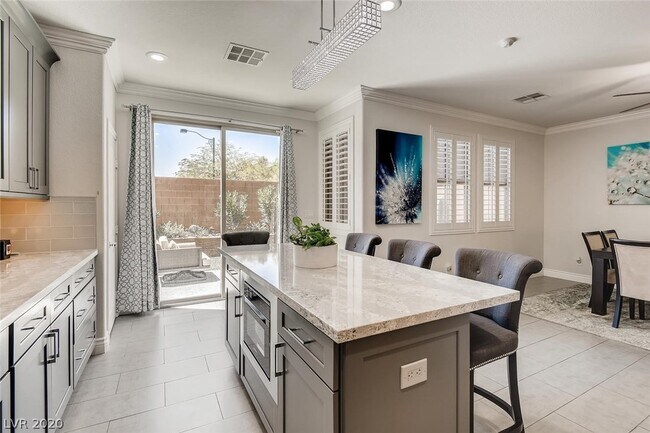 Foto del edificio - 10723 Iona Island Ave