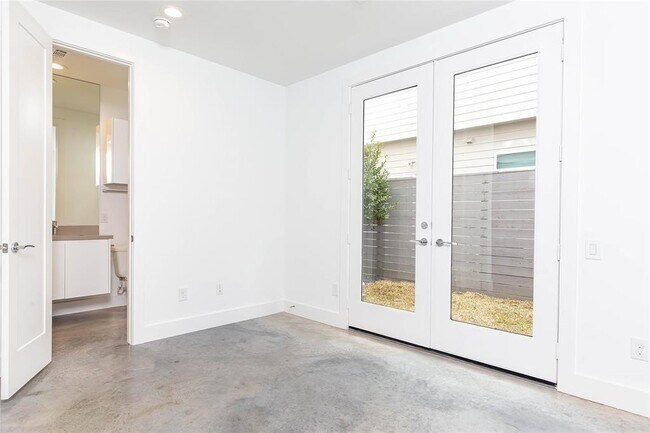 Foto del edificio - 5868 E Post Oak Ln