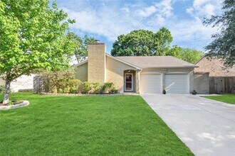 Building Photo - 22218 Deville Dr