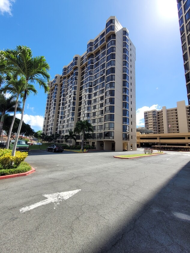 5090 Likini St Unit 205, Honolulu, HI 96818 Condo for Rent in